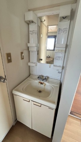 洗面設備　※別部屋参考写真