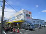 ドラックストア　ウエルシア藤沢善行店（ドラッグストア）まで737m
