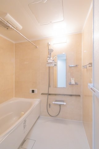 バス・シャワールーム　お風呂です