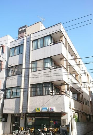 建物外観　角部屋・三面採光で使い易い2DK☆