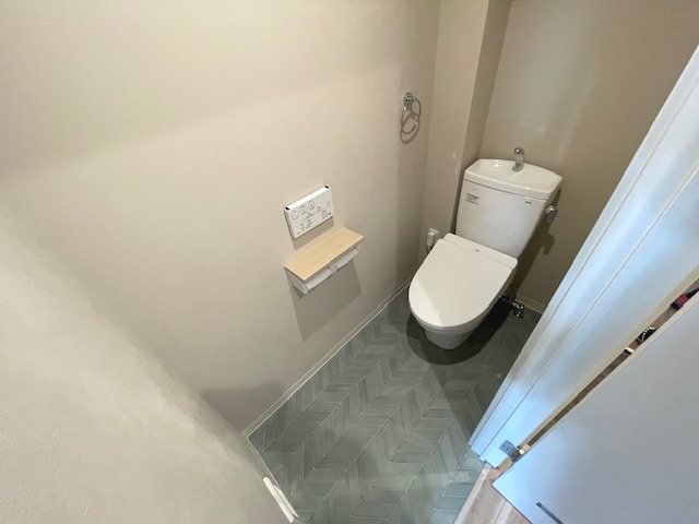 トイレ　※反転タイプの参考写真です★