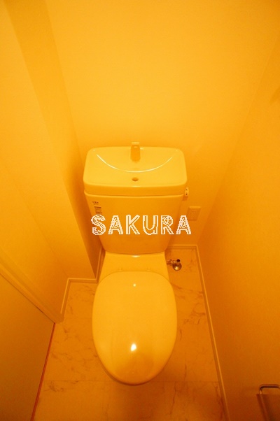 トイレ　清潔感のある水回り♪