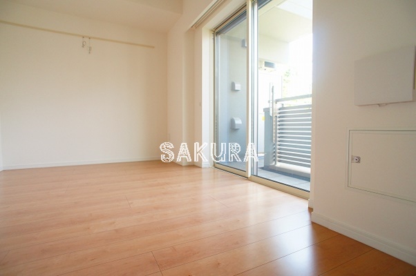 居室・リビング　開放感のあるゆったりとしたお部屋です♪