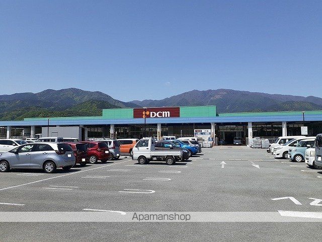 ホームセンター　ＤＣＭ富士川店（ホームセンター）まで2000m