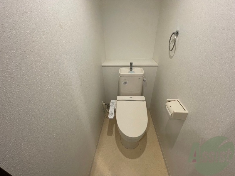 トイレ　トイレはウォシュレット付きです。シャワートイレは嬉しいですね