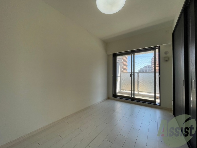 その他部屋・スペース　寝室も日当たりがよく気持ちのいい朝を迎えられそうです。