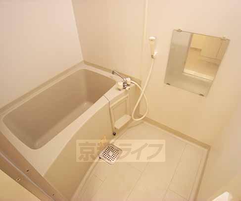 バス・シャワールーム　ゆったりセパレート。