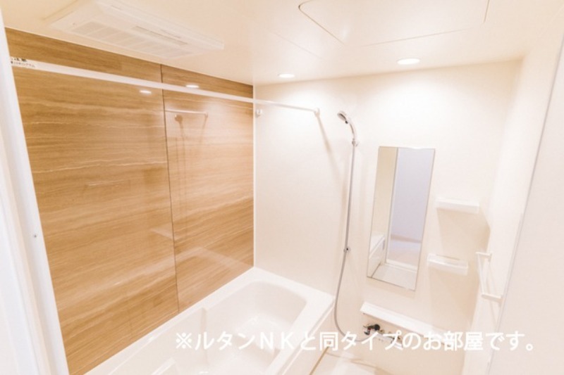 バス・シャワールーム　図面と現状に相違がある場合には現状を優先