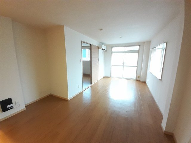 居室・リビング　使いやすい居間です