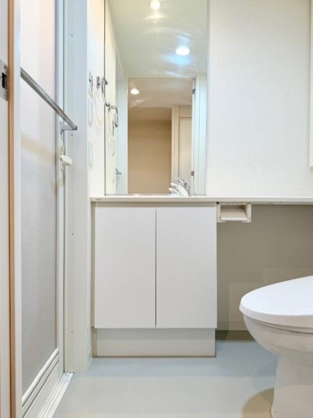 洗面設備　脱衣スペースもあります