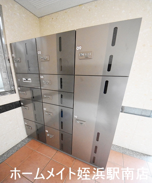 エントランス　★宅配ボックスあります♪★