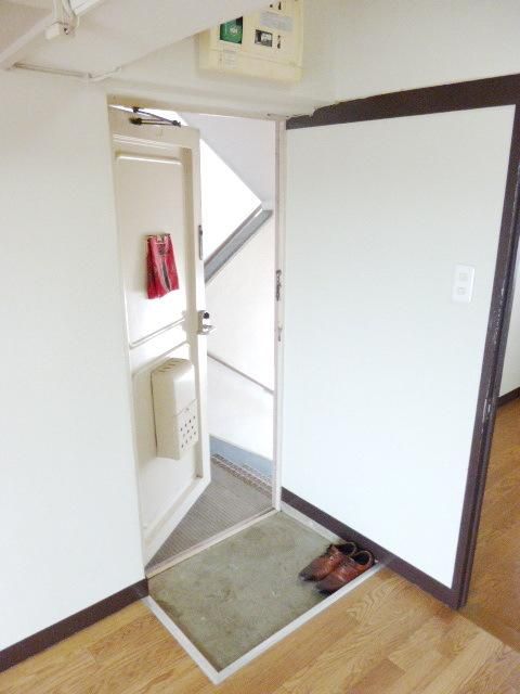 玄関　別部屋参考写真