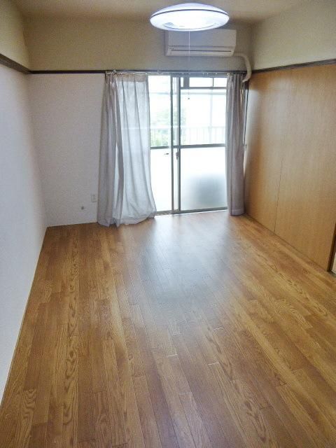 居室・リビング　別部屋参考写真