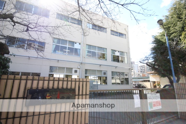 小学校　神崎小学校（小学校）まで534m