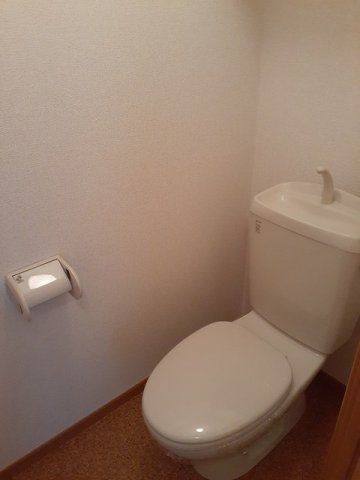 トイレ　落ち着いたトイレです