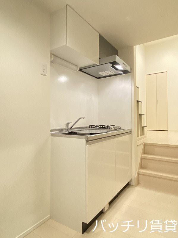 キッチン　同型タイプの為、現状を優先致します。