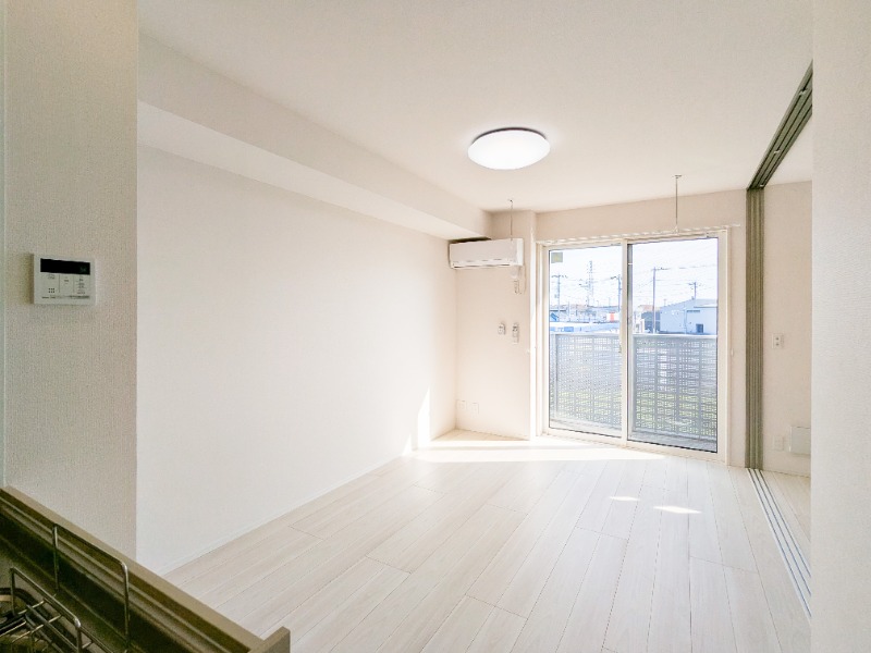 居室・リビング　図面と現状に相違がある場合には現状を優先