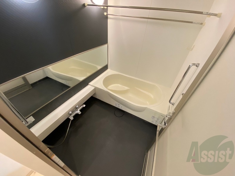 バス・シャワールーム　お風呂です。ゆっくりお風呂につかるのも体に良いですね～