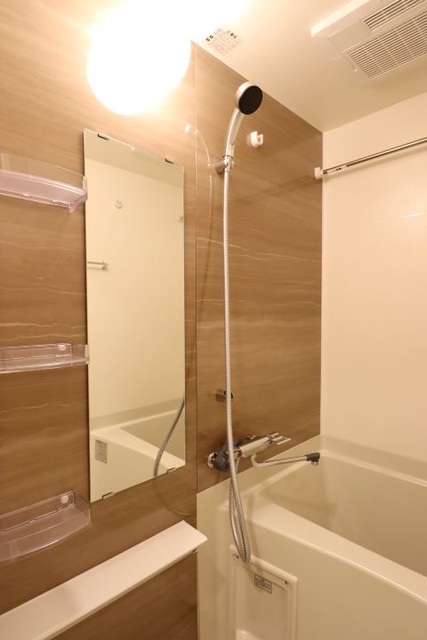 バス・シャワールーム　バスルーム