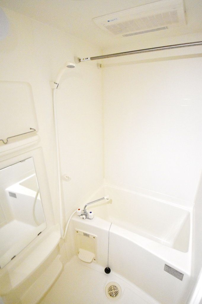 バス・シャワールーム　バス