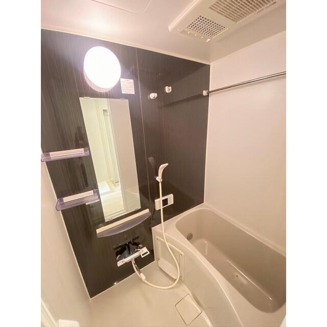 バス・シャワールーム　※他のお部屋の参考写真です