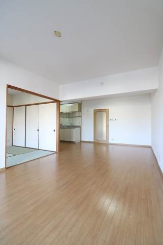 居室・リビング　広々17帖越えのリビングです。