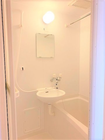 バス・シャワールーム　ゆったり過ごせるお風呂です