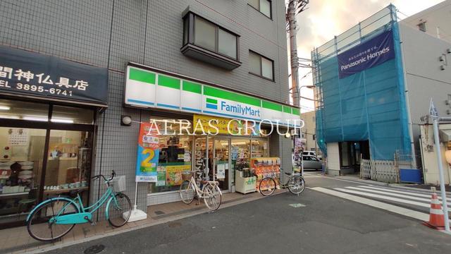 コンビニ　ファミリーマート 荒川六丁目店（コンビニ）まで185m