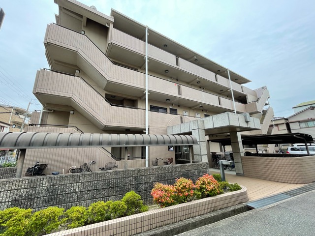 建物外観　鉄筋コンクリート造♪