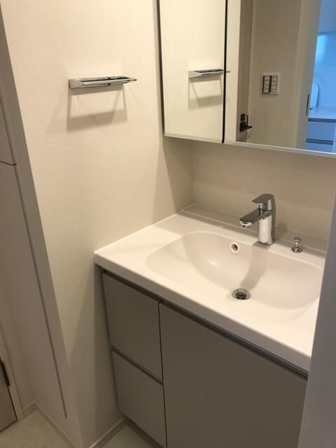 洗面設備　広い洗面スペース