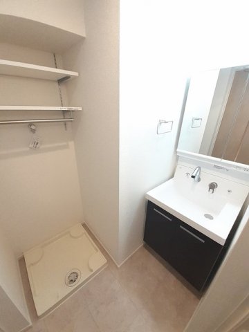 洗面設備　使いやすい洗面所です