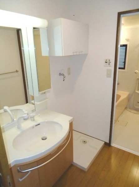 洗面設備　日々の生活に便利な「独立洗面台」