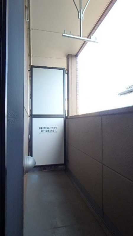 バルコニー　図面と現状に相違がある場合には現状を優先．．．