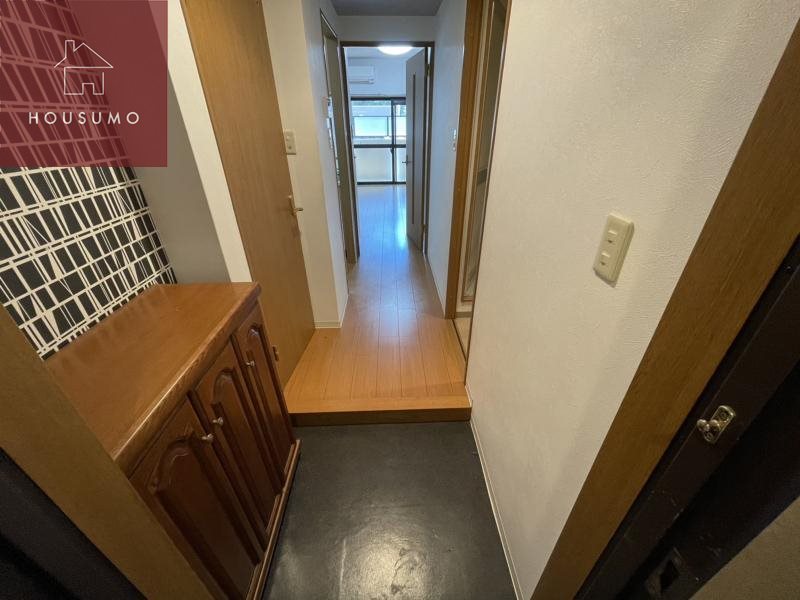 玄関　落ち着いた玄関です