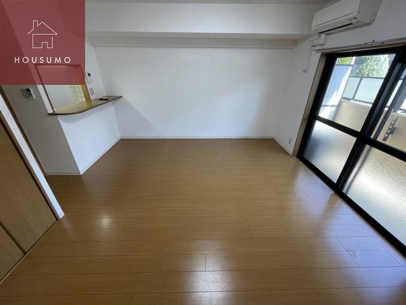 その他部屋・スペース　開放的な寝室です