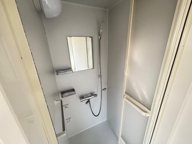 バス・シャワールーム　同建物の違うお部屋の写真です