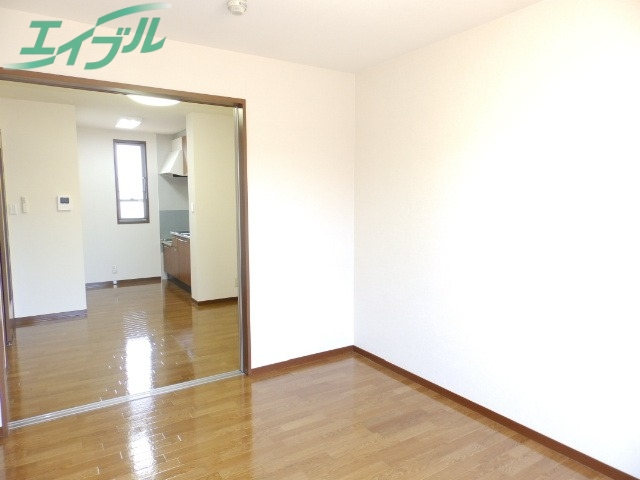 居室・リビング　同型写真