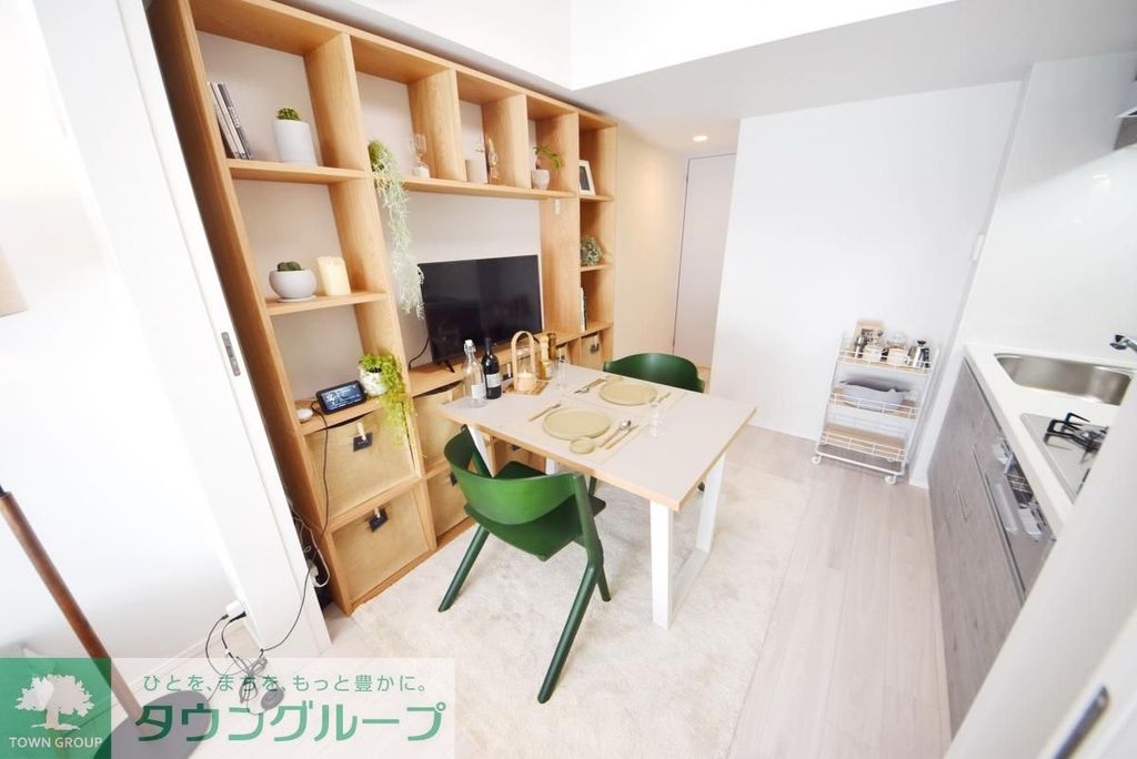 居室・リビング　家具はイメージです