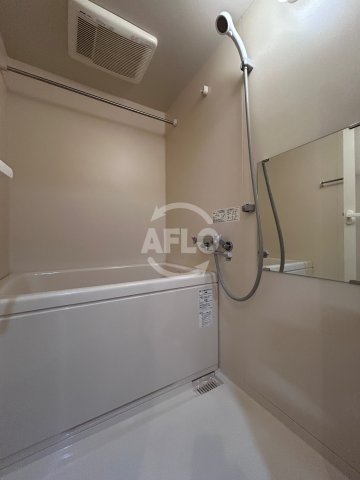 バス・シャワールーム　グランドゥール敷津　浴室