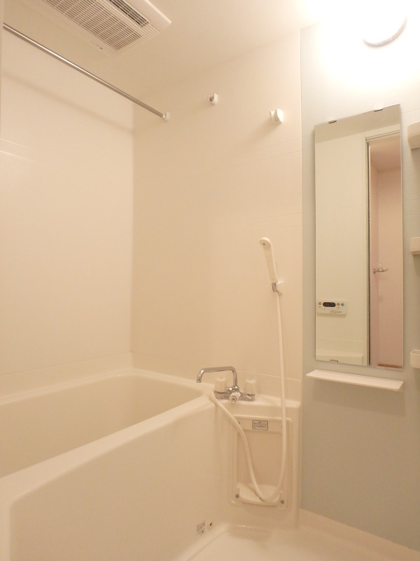 バス・シャワールーム　図面と現状に相違がある場合には現状を優先