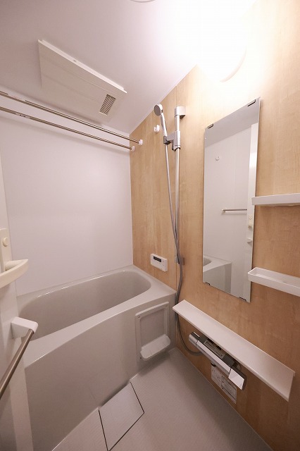 バス・シャワールーム　バス※別部屋参考写真