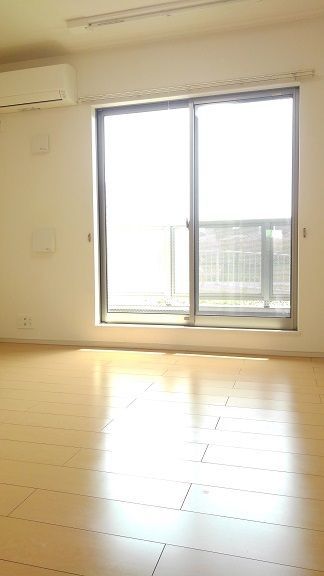 居室・リビング　6.7帖