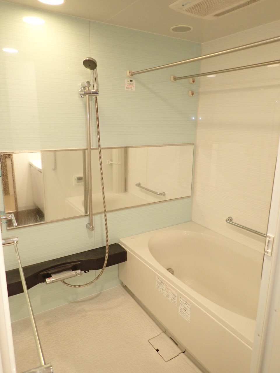バス・シャワールーム