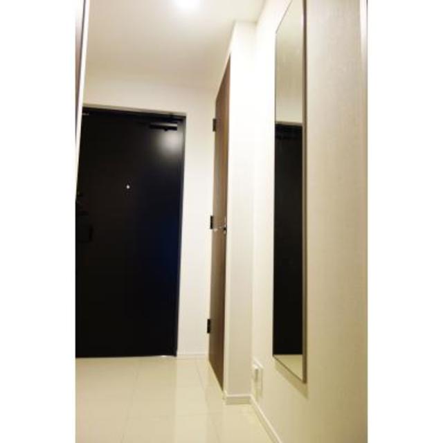 玄関　※写真は同タイプ住戸です。