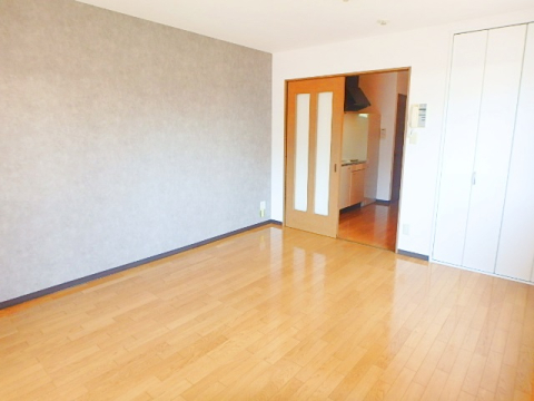 居室・リビング　反転タイプ