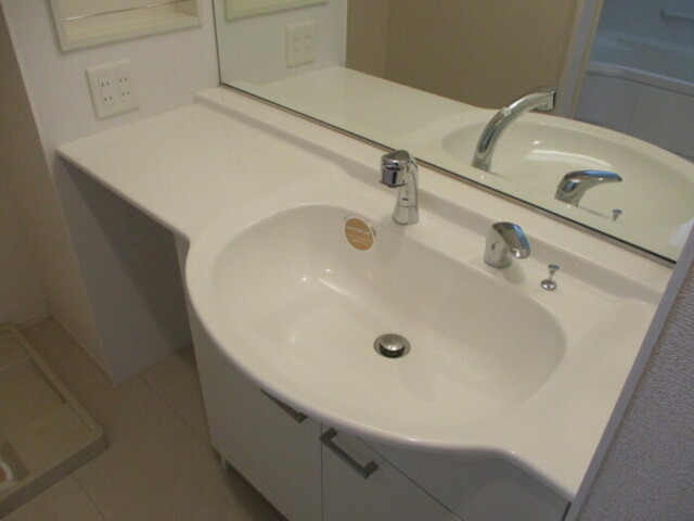 洗面設備　洗髪洗面化粧台