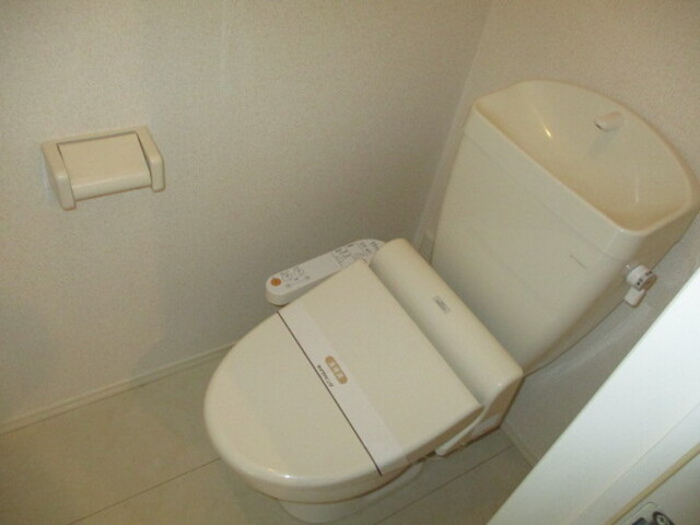 トイレ　トイレ　温水洗浄暖房便座