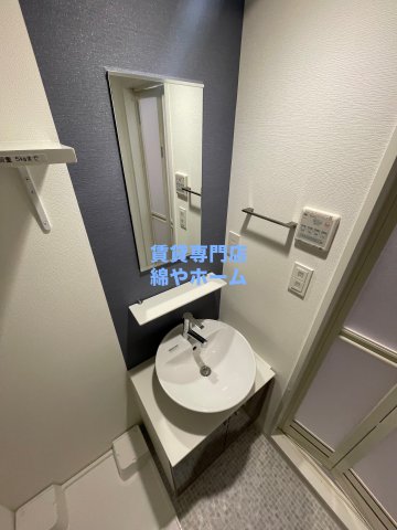 洗面設備　独立洗面化粧台付き