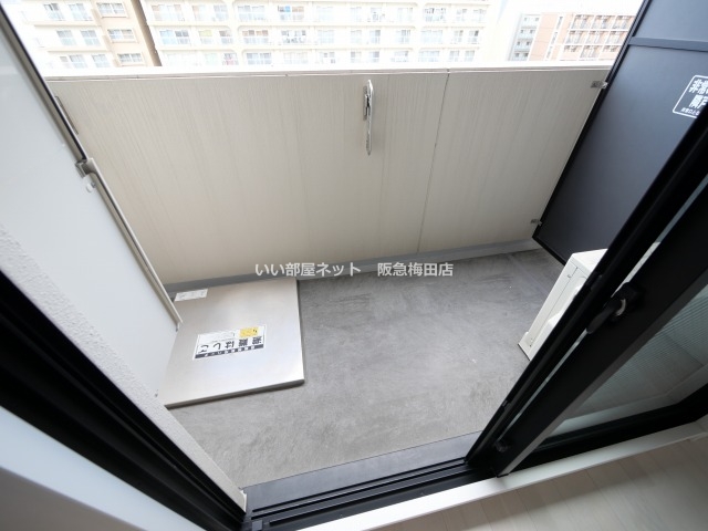 バルコニー　※同仕様写真となります。