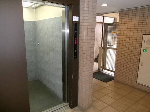エントランス